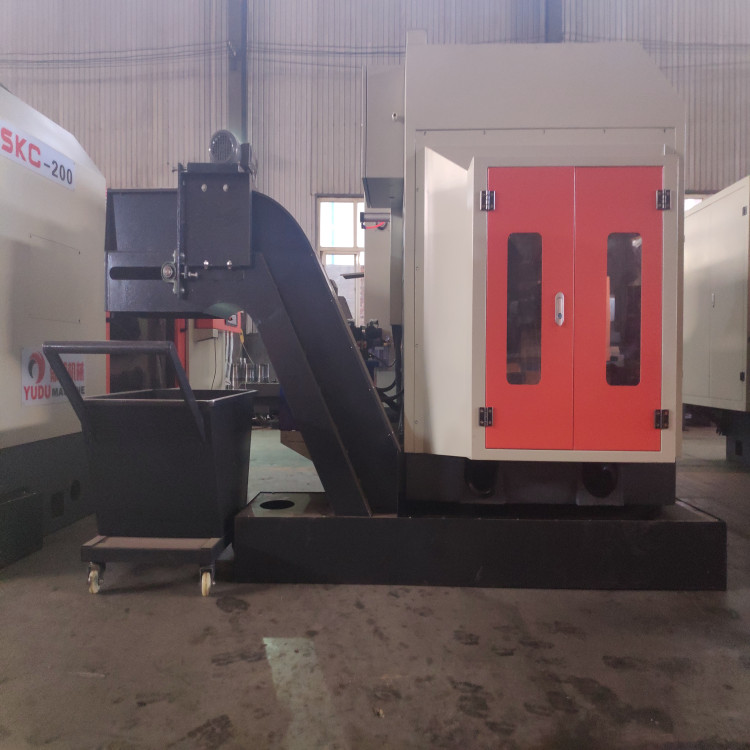 閥門專用（yòng）數控三麵（miàn）車床適合各（gè）種閥體加工件