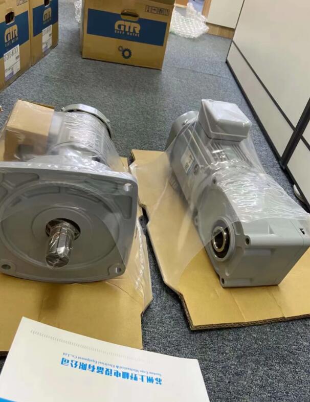 日精減速機型號F3S35N15-MC08TWDTB2芯片設備...