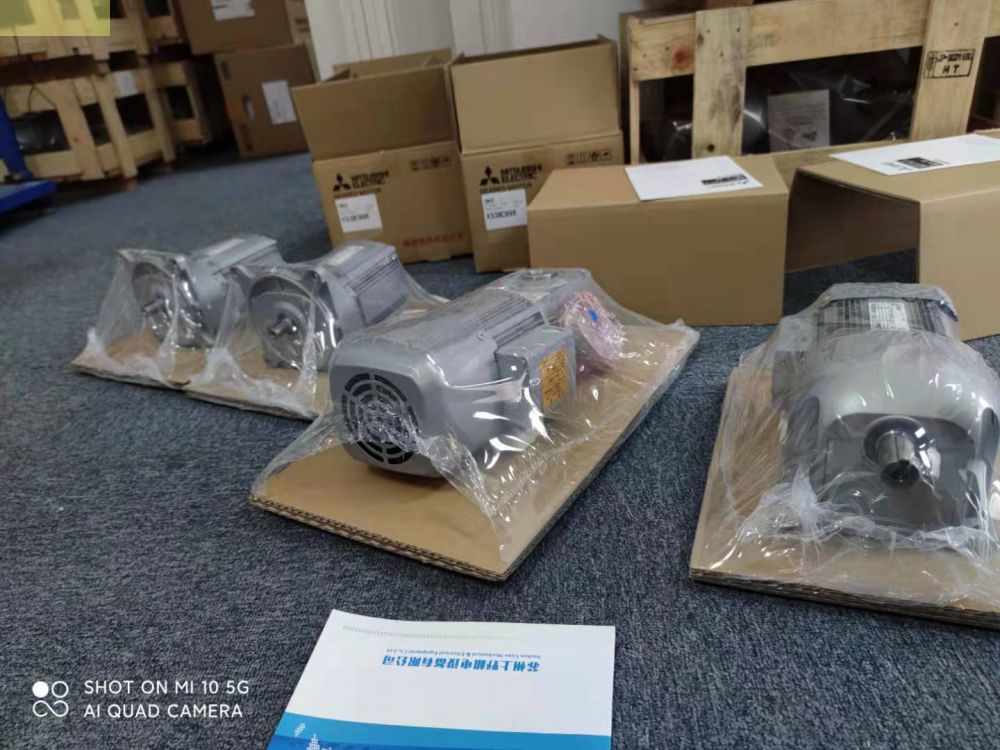 日本三菱減速機GM-SB 0.4KW 4P 1:20 380...
