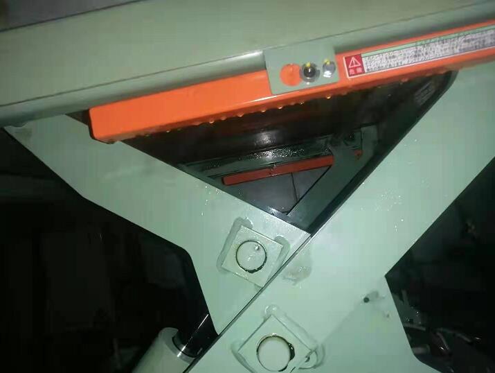 日（rì）本MEIKIKOU液壓式升降機型號H1-2004A-08-...