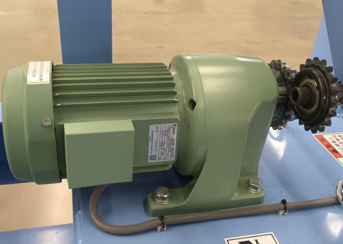 椿本（běn）減速機型號：GMTA040-28L50Z-0.4KW-4...
