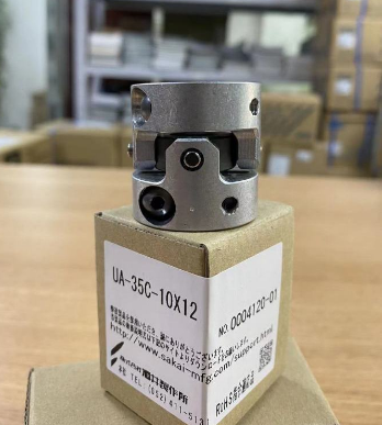日本支（zhī）撐反作用力極易安裝的（de）SAKAI酒井聯（lián）軸器型號（hào）：UA-3...