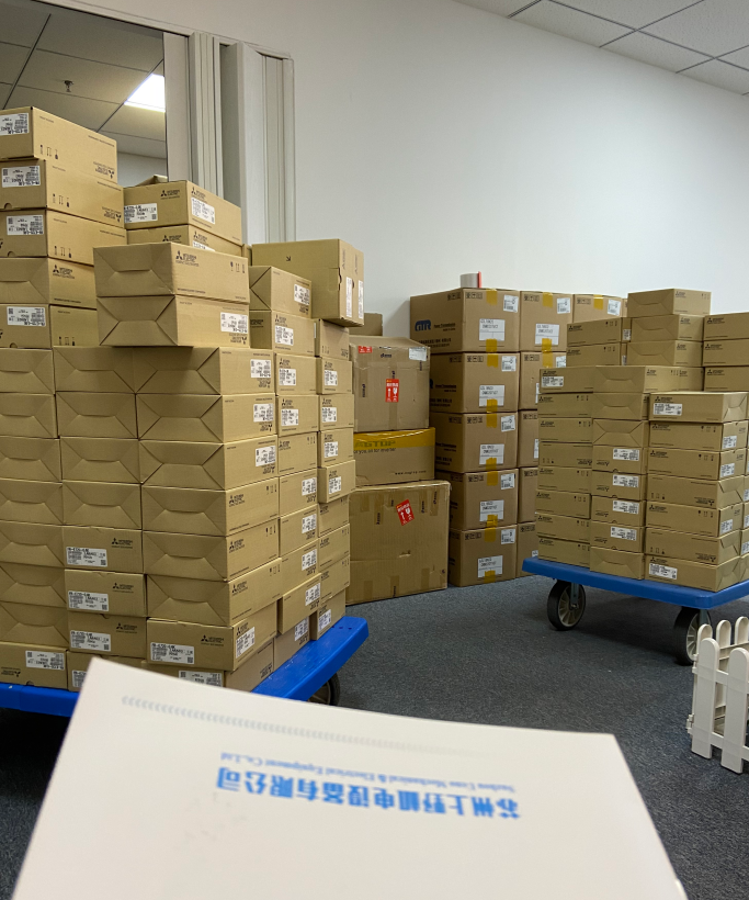 日本三菱變頻器型號：FR-E720-0.4K 007.png