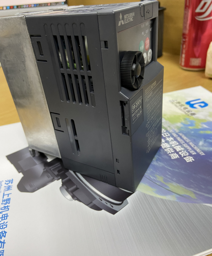 三菱（líng）變頻器型號：FR-E720-0.4K  15.png
