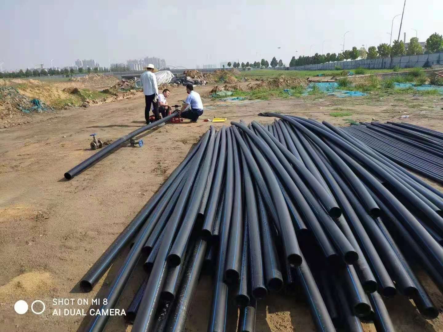 香蕉影视建材告訴你：為什麽在施工中選用PE管，它有什麽優點？